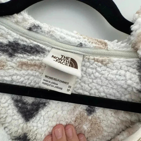 The North Face Jacket Aztec Print Campshire Sherpa Hoodie Womens Small Cream| XS - Picture 4 of 5